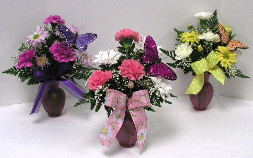 Royer's Flowers: Kids Event - Create A FREE Daisy and Carnations Arrangement